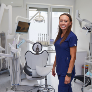 Marta Taras - lekarz specjalista od leczenia endodontycznego