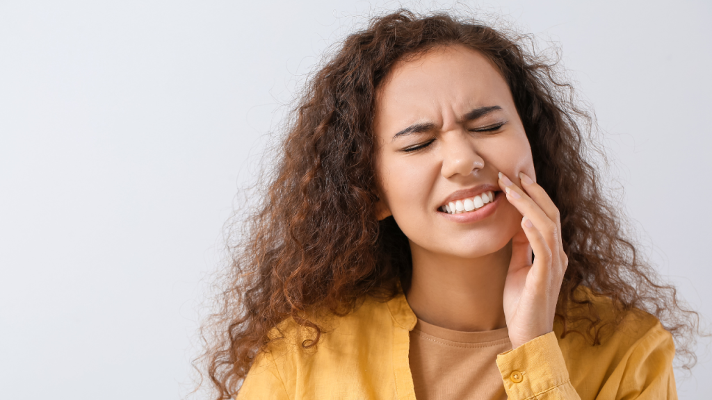 Kwasowa erozja szkliwa może spotkać każdego