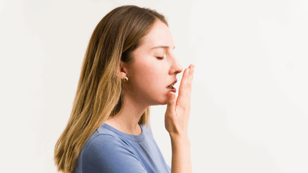 Nieprzyjemny zapach z ust - jakie są jego przyczyny?