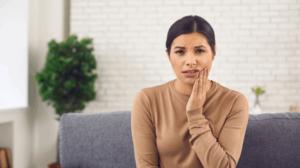 Skrzep po wyrwaniu zęba – ile trwa gojenie rany po wyrwaniu zęba?